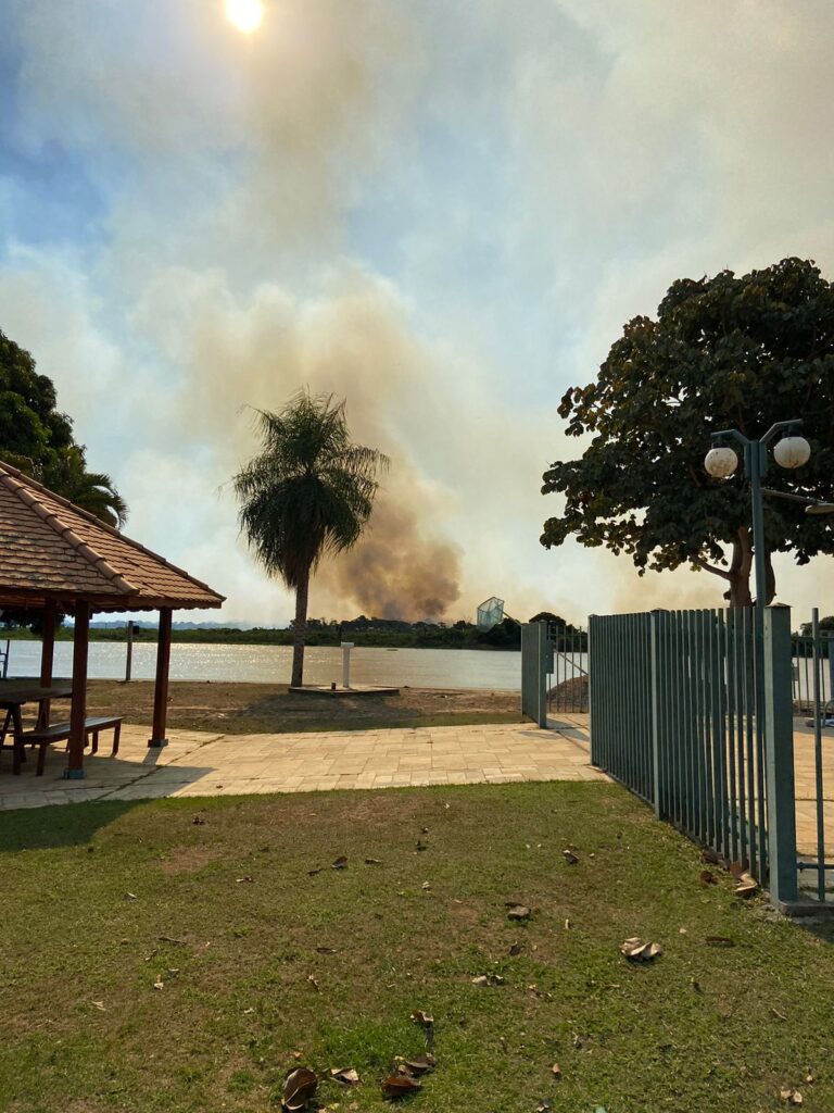 escola no Paraguai-mirim